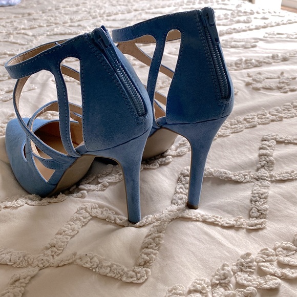 LC Lauren Conrad dusty blue high heels. - Picture 4 of 8